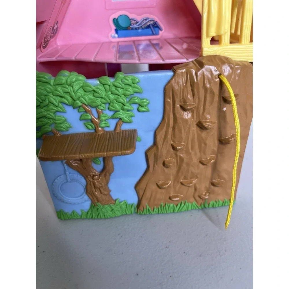 Fisher-Price camp cabin